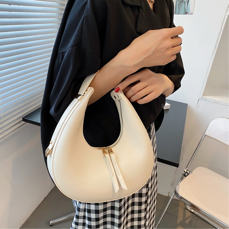 MOON BAG