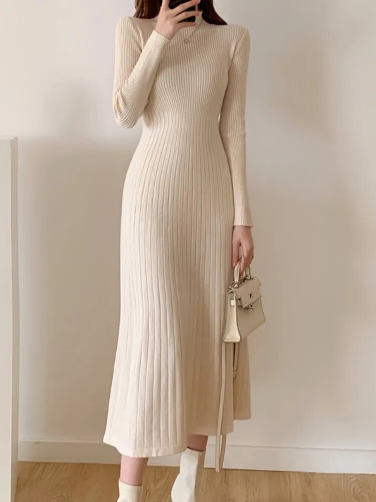 LONG SLEEVE KNITTED DRESS