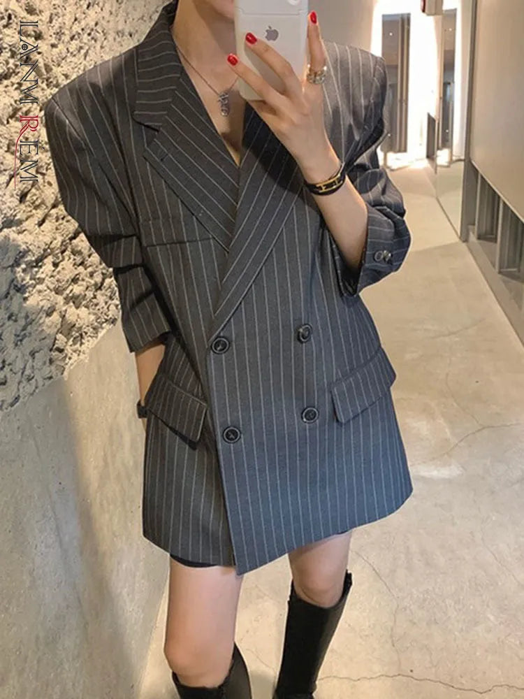 STRIPED GRAY BLAZER